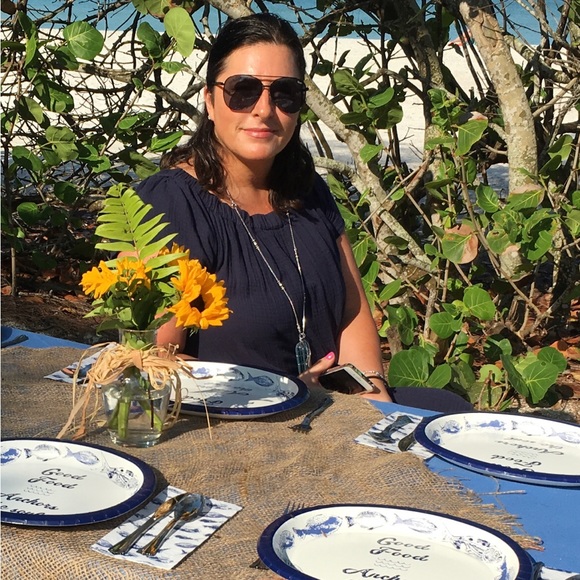 Meet your Posher, Jill - Picture 1 of 6